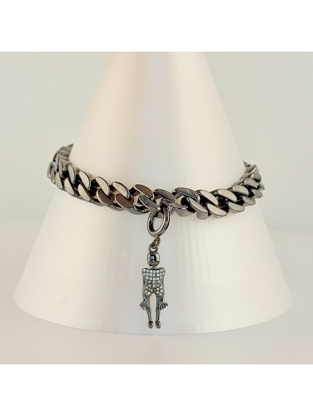 Bomb Party Bracelet - Halloween Skeleton on Hematite Plating Pulley